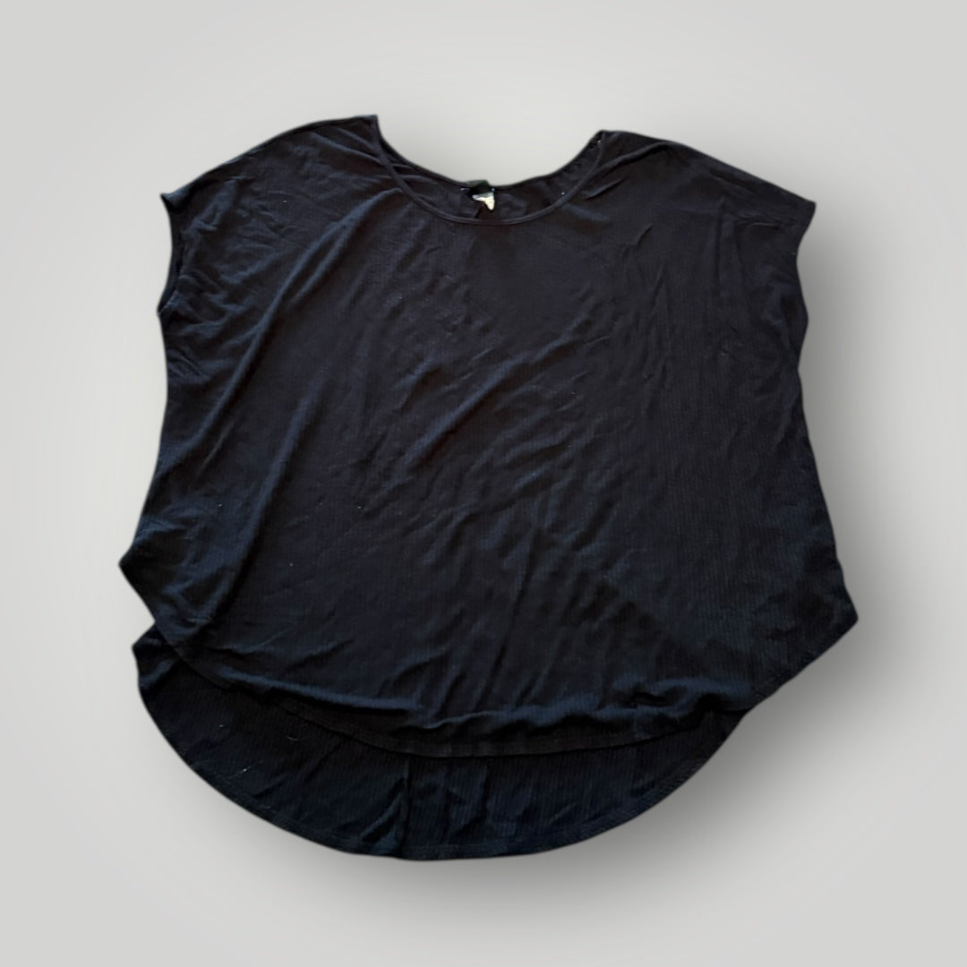 savvi Elevated Top Size Small